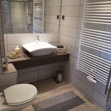 Apartament Leonora *